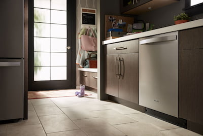 Whirlpool Smart Dishwasher with Stainless Steel Tub