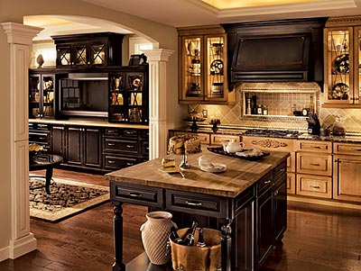 KraftMaid Maple and Cherry Kitchen