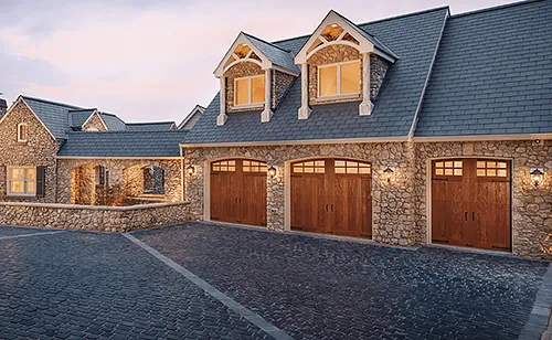 Clopay Canyon Ridge Carriage House (5 Layer)