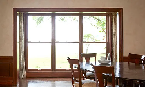 Pella Reserve - Traditional Wood Double-Hung Windows
