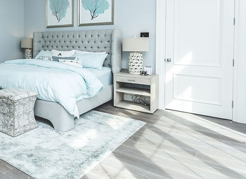 A Neutral Gray Engineered Wood Floor for More Dimensional Stability and Durability