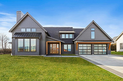 A Two-Story Modern Farmhouse with 3 Split Bedrooms and a Voluminous Great Room