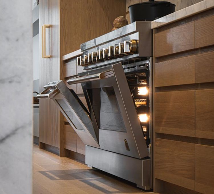 A Luxury Gas Range with Side-by-Side Ovens and Powerful Burners